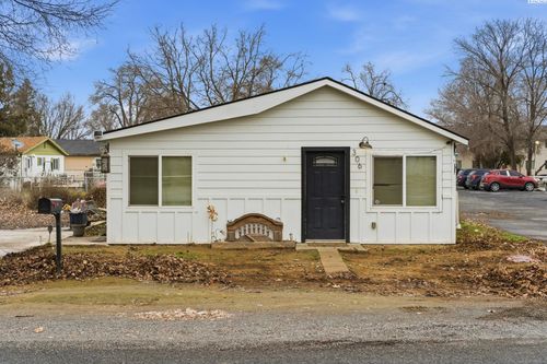 306 E 5th St, Warden, WA, 98857 | Card Image