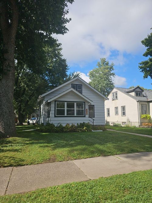 4251 Vincent Ave N, Minneapolis, MN, 55412-1527 | Card Image