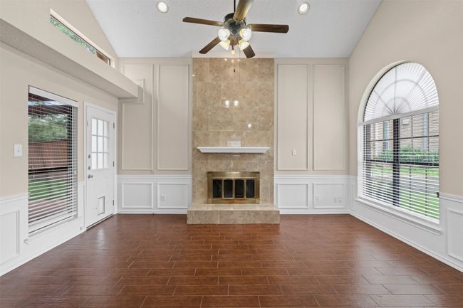 1404 Ranchview Ct, House other with 3 bedrooms, 3 bathrooms and null parking in Carrollton TX | Image 12