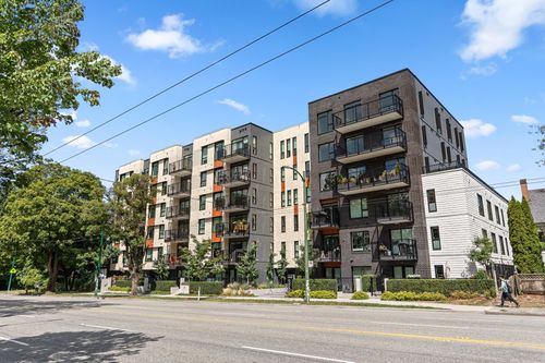 410-2235 Broadway E, Vancouver, BC, V5N0J5 | Card Image