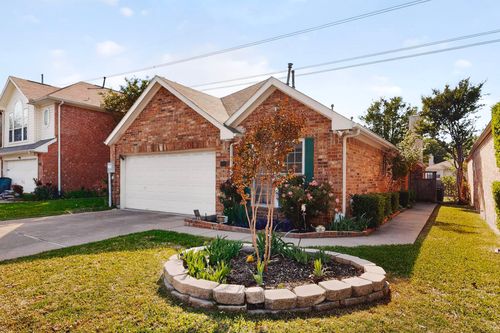 2086 Montclair Ln, Lewisville, TX, 75067-6115 | Card Image