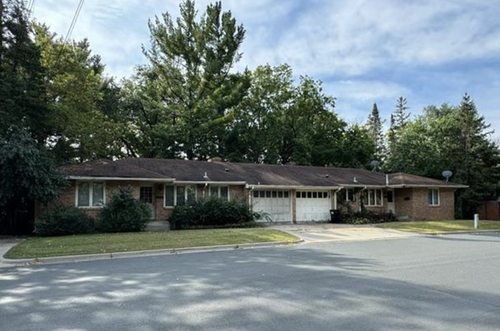 4001 W 44th St, Edina, MN, 55424-1034 | Card Image