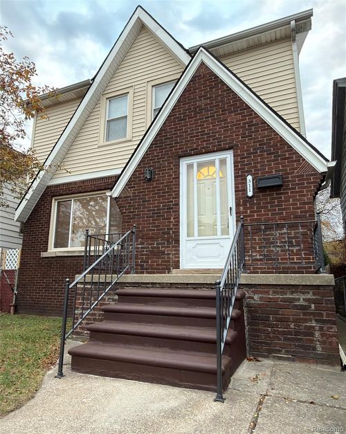 311 Richter St, River Rouge, MI, 48218-1665 | Card Image