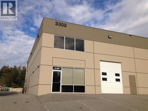 2-and-3-3302 Appaloosa Rd, Kelowna, BC, V1V2W5 | Card Image