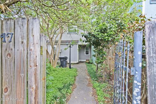 17 Larkspur Ln, Lafayette, LA, 70507-3486 | Card Image