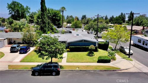 8742 Quakertown Ave, Northridge, CA, 91324-3231 | Card Image