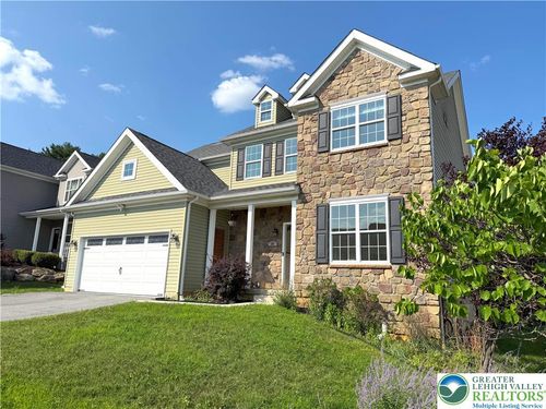 119 Oakwood Dr, Whitehall, PA, 18052-7226 | Card Image