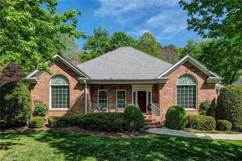 153 Oak Ridge Dr, Eden, NC, 27288-5357 | Card Image