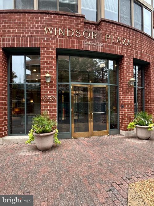 1-101-1050 N Taylor Street N, ARLINGTON, VA, 22201 | Card Image