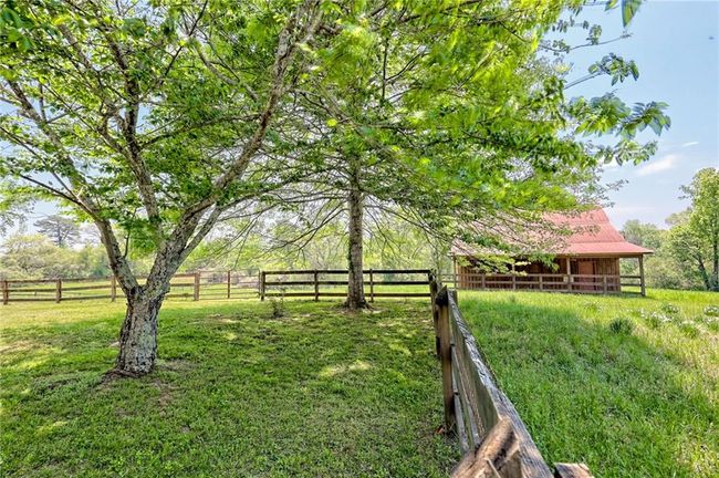 1096 Sutton Mill Rd, House other with 3 bedrooms, 2 bathrooms and 9 parking in Clarkesville GA | Image 51