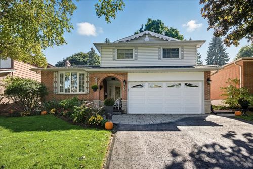 7 Spry Ave, Bowmanville, ON, L1C3T2 | Card Image