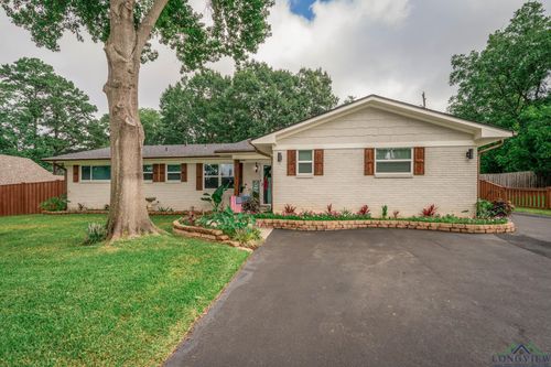 207 E Hillcrest St, White Oak, TX, 75693-1615 | Card Image