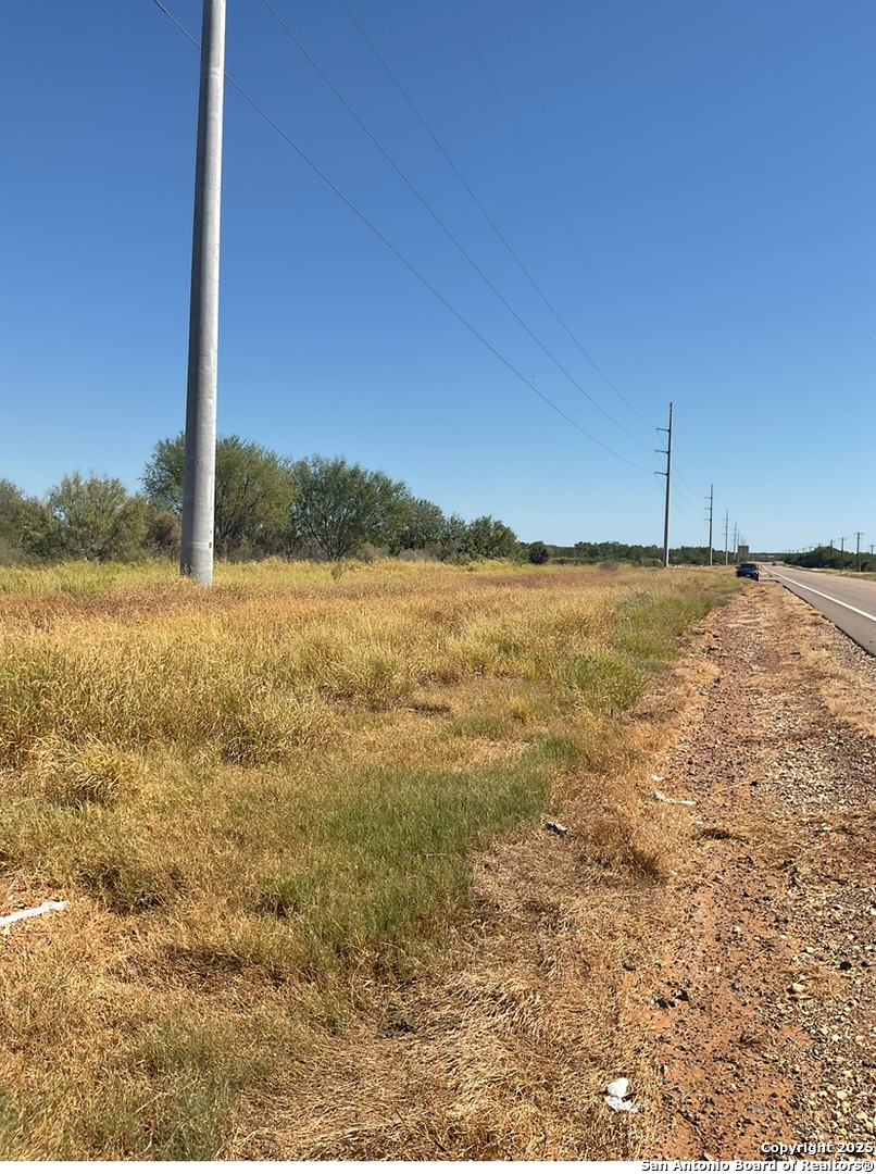 Land in Cotulla 5