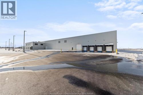 395 Patillo Rd, Tecumseh, ON, N8N2L9 | Card Image