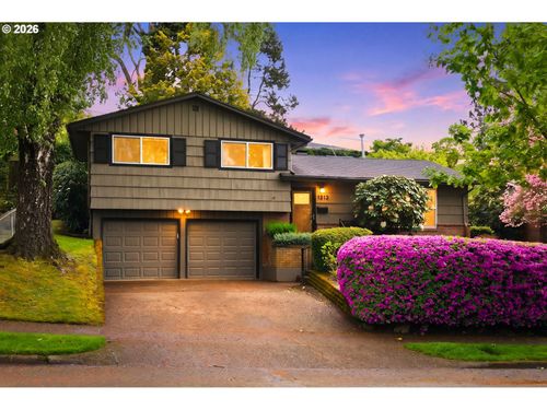 1212 Sw Chestnut Dr, Portland, OR, 97219 | Card Image