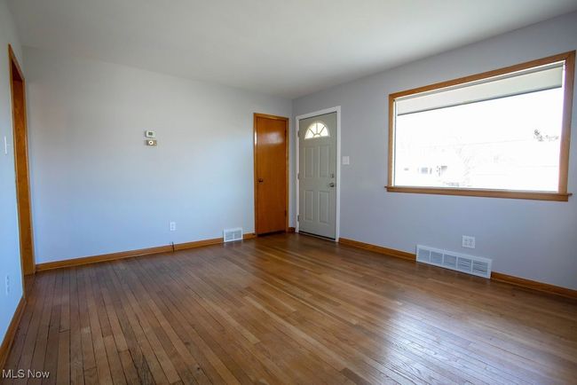 110 Grimm Heights Ave, House other with 4 bedrooms, 2 bathrooms and null parking in Struthers OH | Image 12