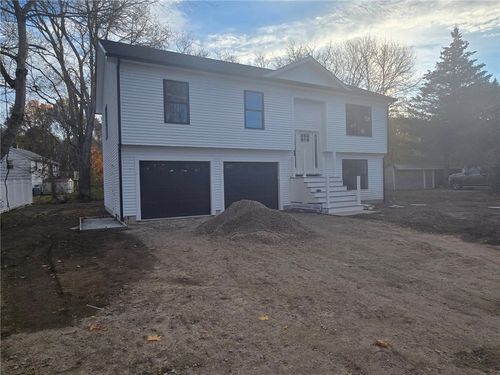 61 Church St, Bradford, RI, 02808-1322 | Card Image