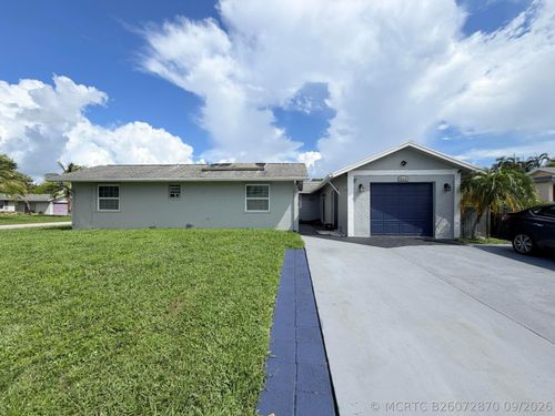 10431 Carmen Ln, Royal Palm Beach, FL, 33411-3013 | Card Image