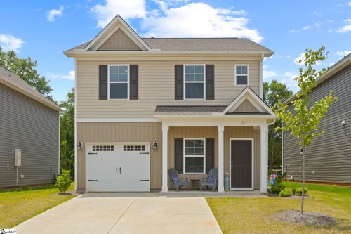 124 Brown Cir, Easley, SC, 29642-1781 | Card Image