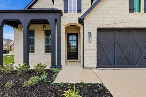 425 Lost Creek Trl, Waxahachie, TX, 75165-9589 | Card Image