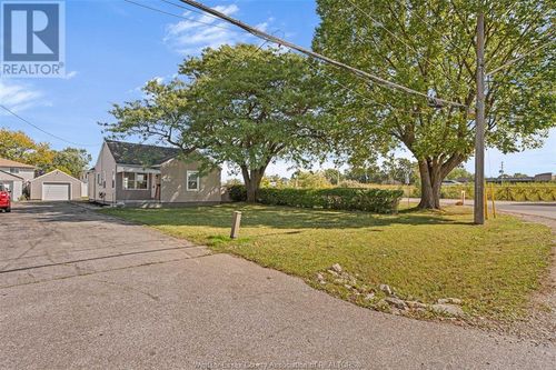 2968 Langlois Ave, Windsor, ON, N8X4M7 | Card Image