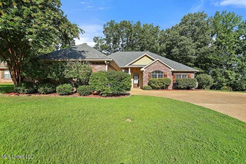 143 Navajo Cir, Clinton, MS, 39056-3110 | Card Image