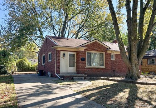 21810 Stratford St, Oak Park, MI, 48237-2534 | Card Image