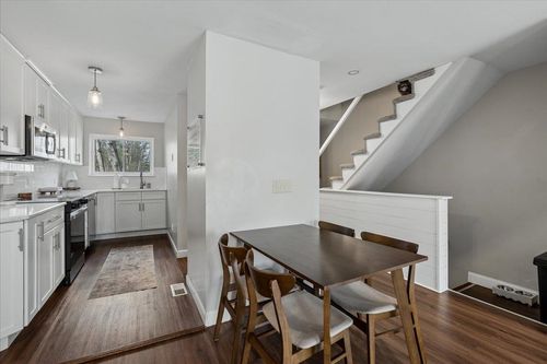 28 Dunvegan Woods Drive, Hampton, NH, 03842 | Card Image