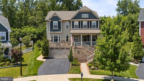 2044 Scarlet Pine Rd, DUMFRIES, VA, 22026-2945 | Card Image