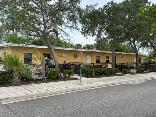 3-620 Division Ave, West Palm Beach, FL, 33401-3854 | Card Image