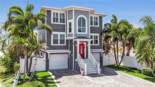 2300 Avenue B, BRADENTON BEACH, FL, 34217-2215 | Card Image