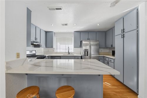 a-2915 E 60th Pl, Huntington Park, CA, 90255-7039 | Card Image