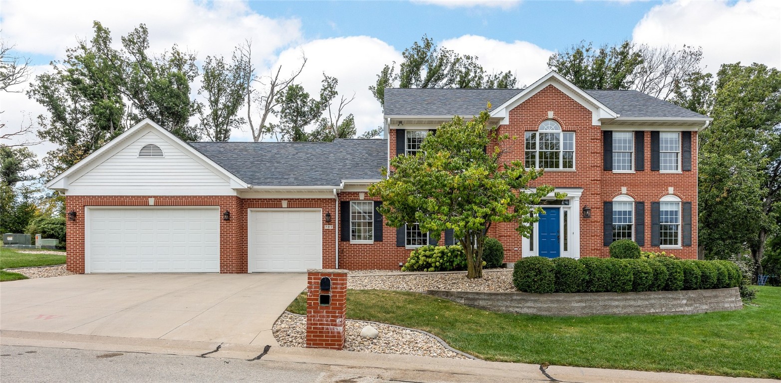 Augusta Dr, Cedar Rapids, IA 52403