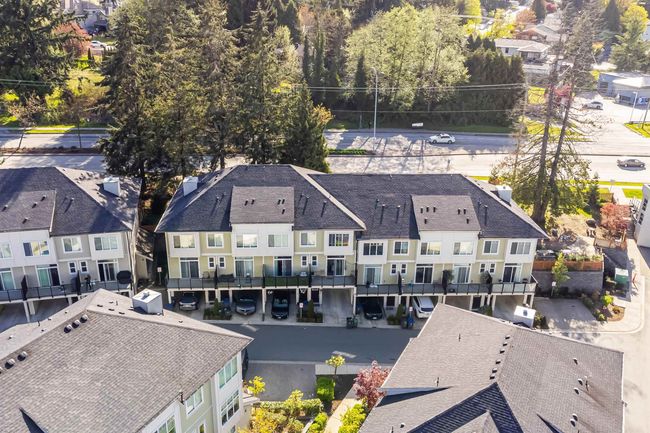 Aerial perspective of suburban area | Image 30