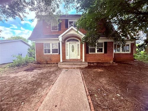 715 Franklin Pl, Maryville, MO, 64468-1427 | Card Image