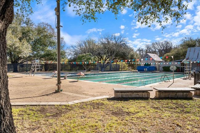 Community pool | Image 26