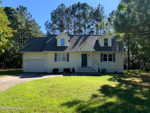 921 Hurricane Ct, New Bern, NC, 28560-9726 | Card Image