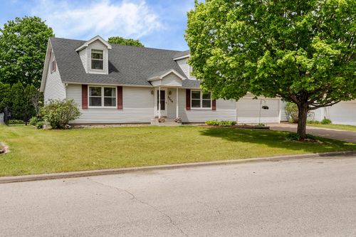 1214 Willow St, La Crescent, MN, 55947-1465 | Card Image