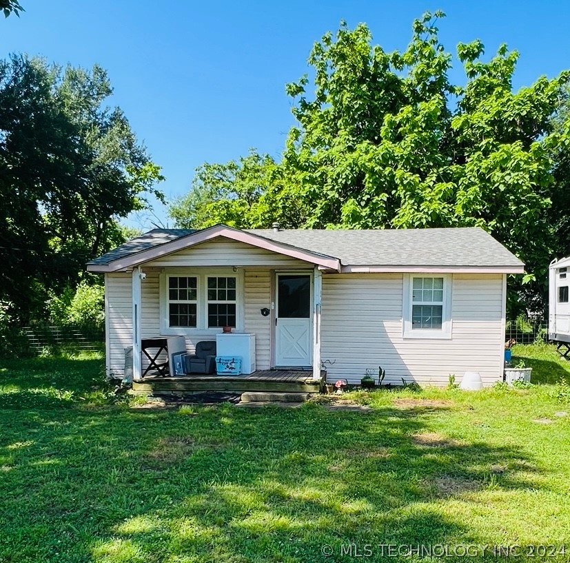 8th St, Gore, OK 74435