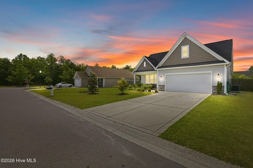 918 Rolling Pines Loop Rd Ne, Leland, NC, 28451-7025 | Card Image