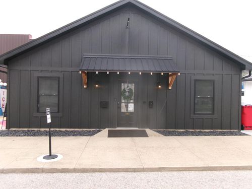 214 4th St, Covington, IN, 47932-1222 | Card Image