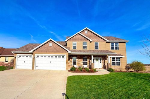 1213 Nature Trail Drive, NEENAH, WI, 54956 | Card Image