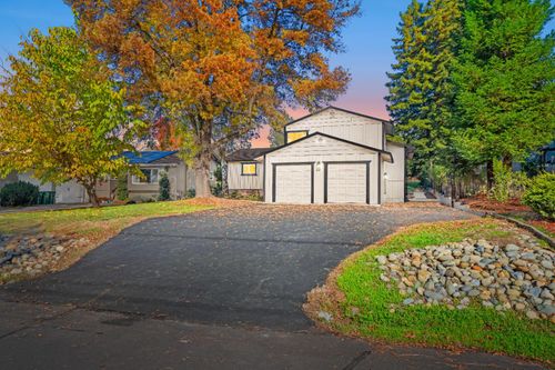 24626 Oro Valley Rd, Auburn, CA, 95602-8229 | Card Image