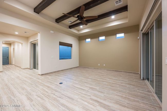 10-web-or-mls-Snappin Homes (WillowBloom | Image 11
