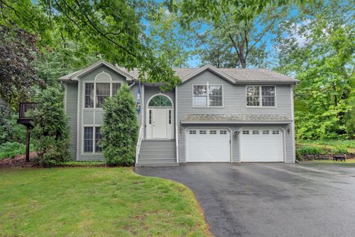 1 Hillcrest Dr, Springvale, ME, 04083-1705 | Card Image