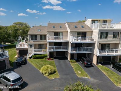 13 Meredith Court, Condo with 2 bedrooms, 2 bathrooms and null parking in Monmouth Beach NJ | Image 2