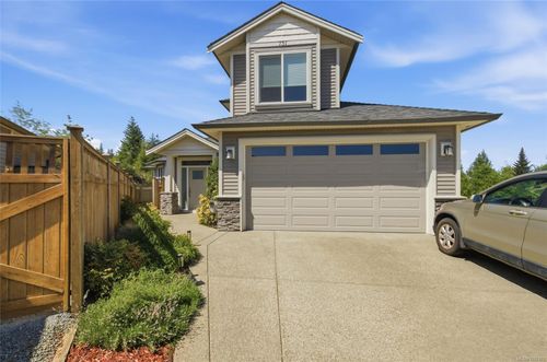 751 James Pl, Ladysmith, BC, V9G0A5 | Card Image