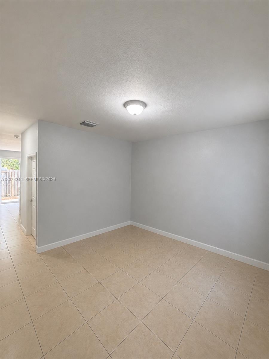 Residential Lease in Miami 3