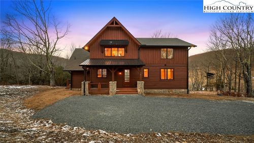 761 Foxfire Drive, Banner Elk, NC, 28604 | Card Image