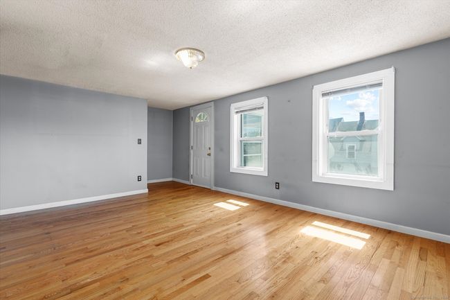 69 West St, Home with 5 bedrooms, 3 bathrooms and 2 parking in New London CT | Image 21